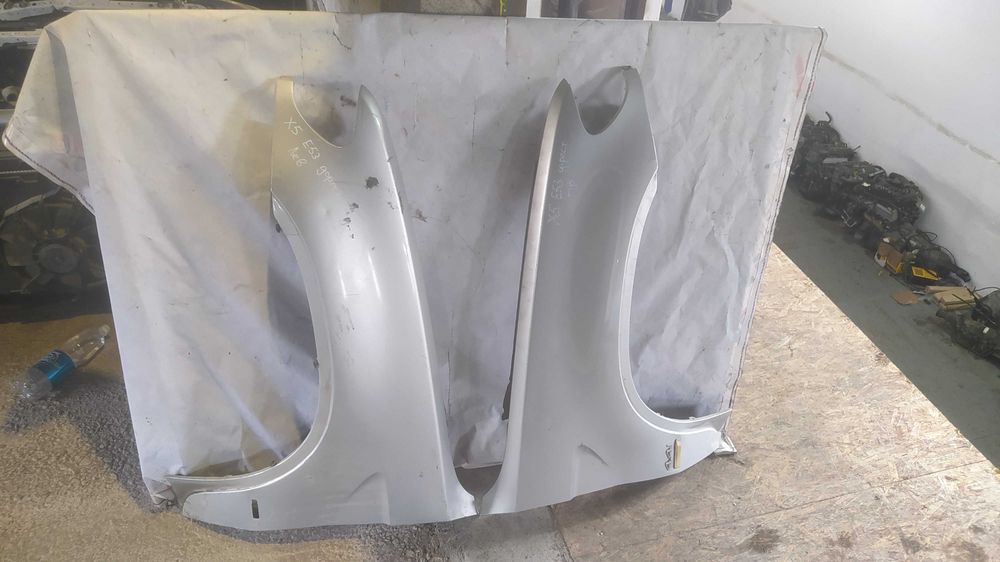 Крыло левое правое BMW X5 e53 дорест