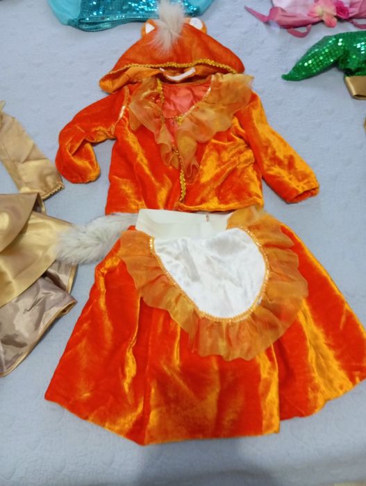 Продам новогодние костюмы