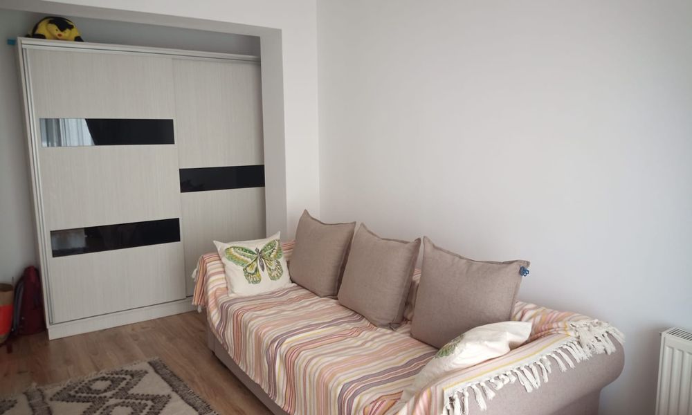 Garsoniera de inchiriat decomandata Otopeni