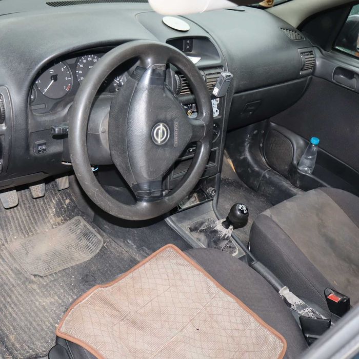 Опел Астра G 1.4 16V 90 к.с. Само на части