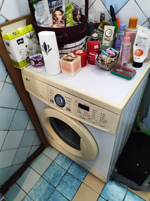 Стиральная машина LG на 5 кг (б/у)