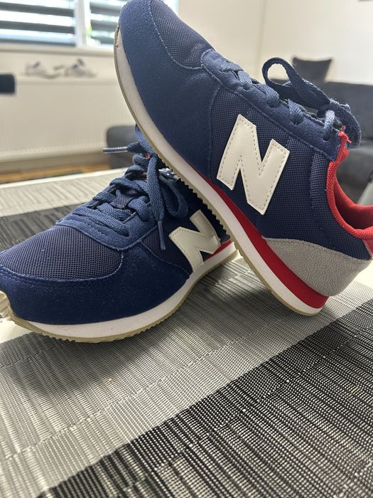 New balance nr 35,5 pret 100 lei