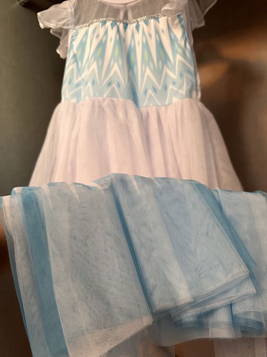 Эльза. Платье со шлейфом и туфли Эльзы