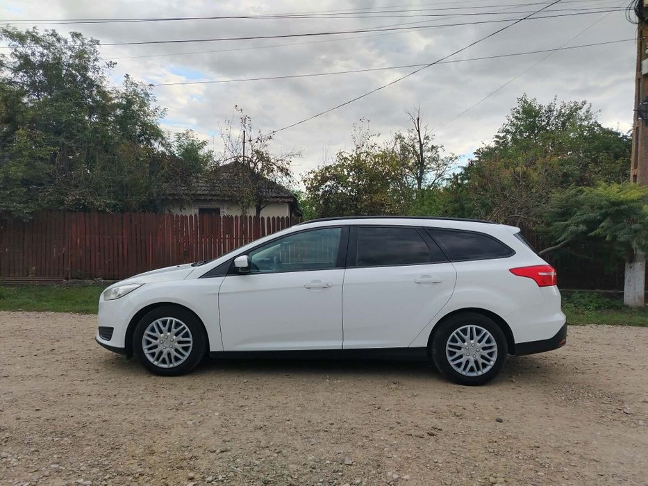 FORD Focus 2016 — imagine 5