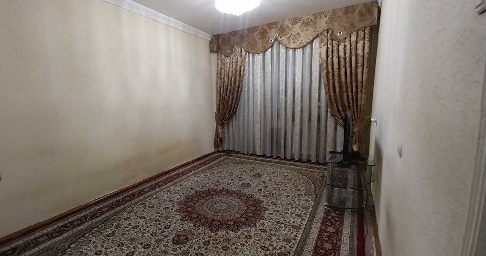 Olmazor tuman Qora qamish 1/2 srochna sotiladi