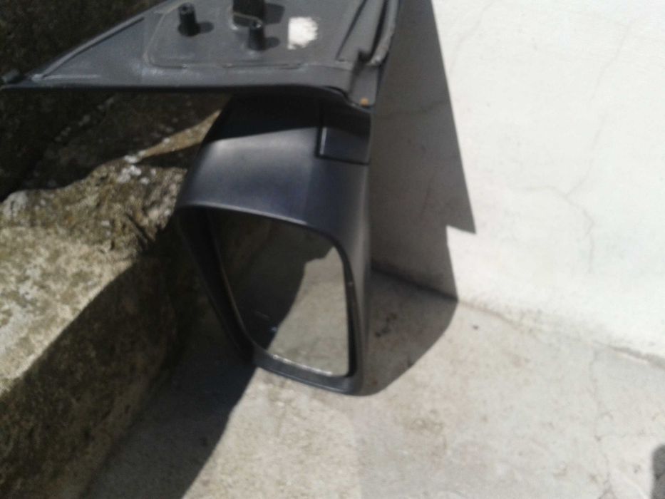 Продавам огледало за опел астра