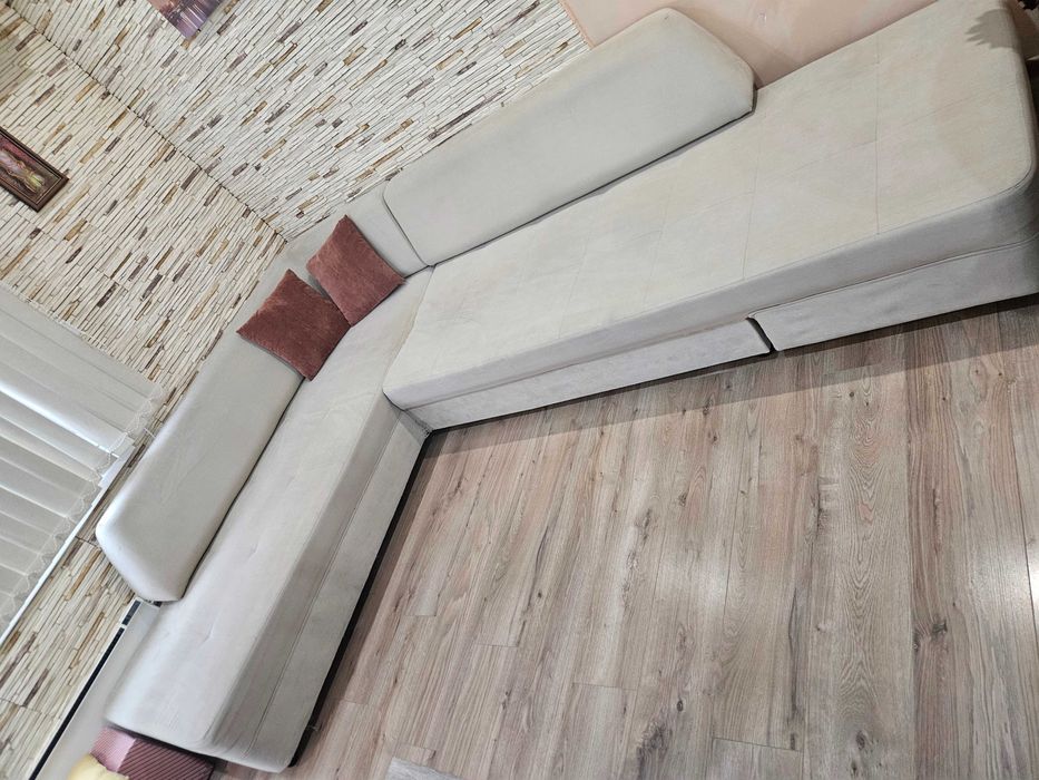 Ъглов диван - ляе