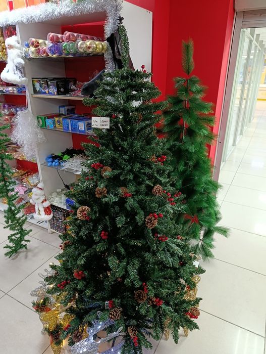 Елки искусственные