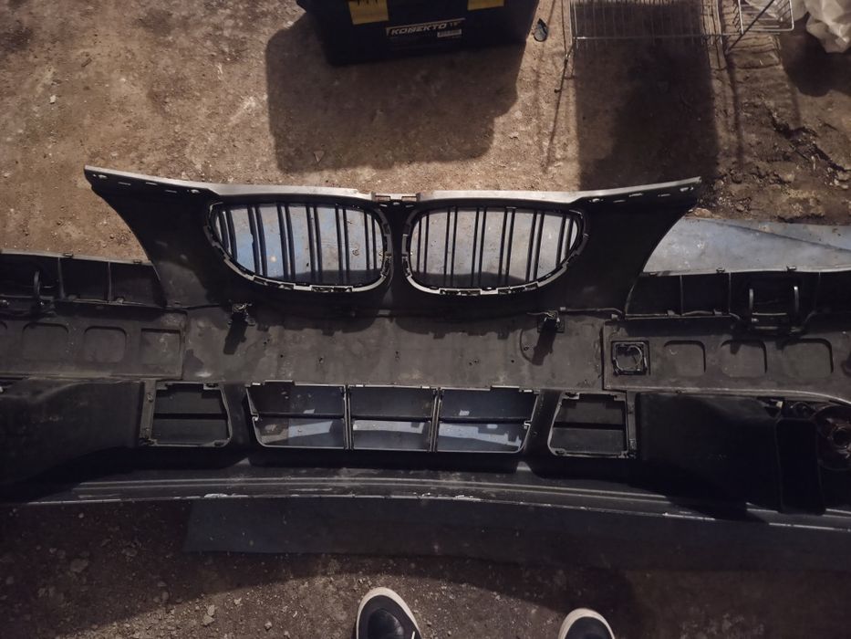 BMW E60 предна броня и волан без айрбег