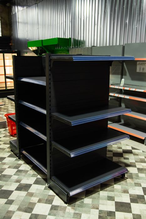 Rafturi pentru magazine cu stil