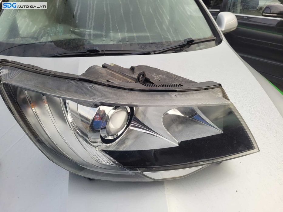Far Dreapta Halogen Skoda Superb 2 2013 - 2015 Cod 3T2941016F [C4199]