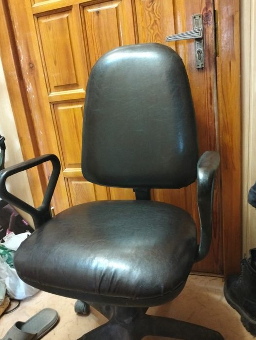 Компьютерное кресло