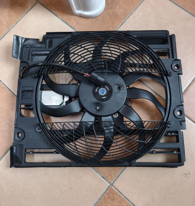 Вентилятор кондиционера BMW E39