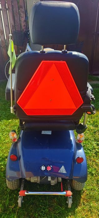 Vand scuter cărucior electric pt persoane cu dizabilități