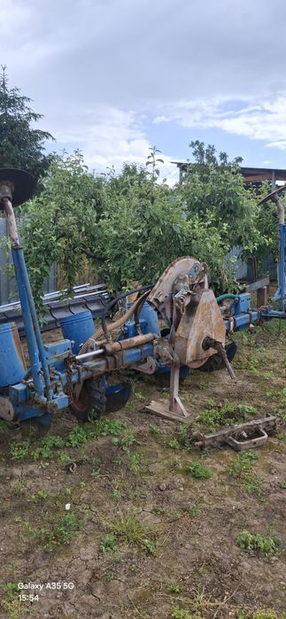 Semănătoare cu 4 rânduri
