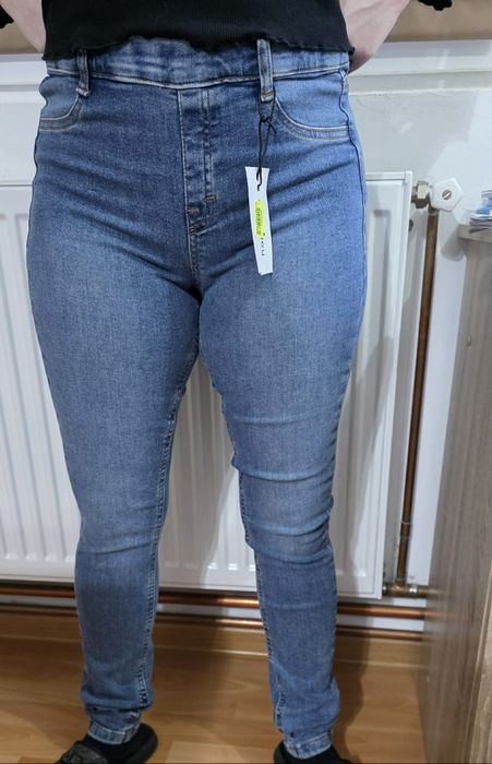 Blugi damă noi x 53 buc