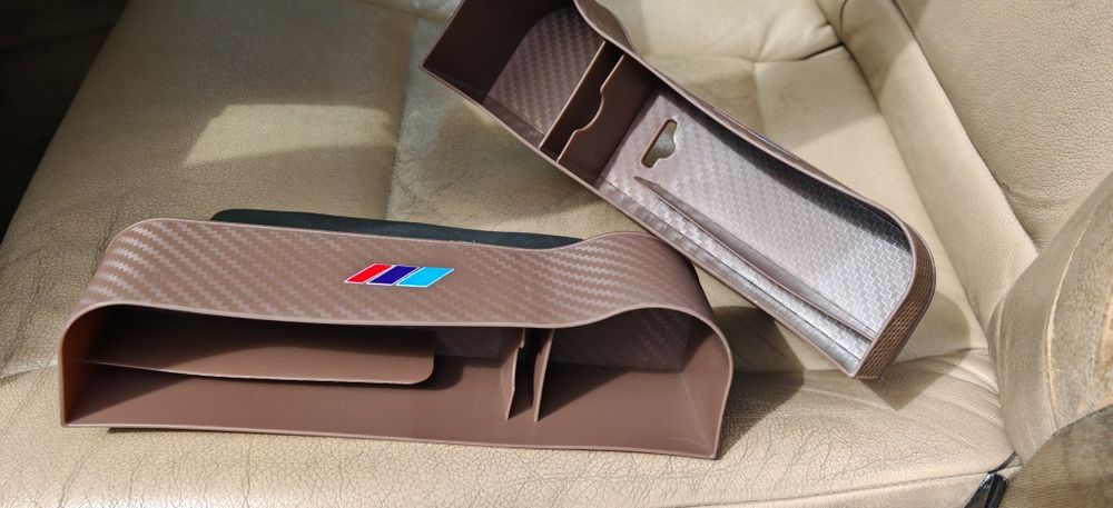 Organizator scaune față