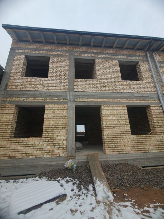 Uchaska. Betonkadan sabzavotga kirganda 2km