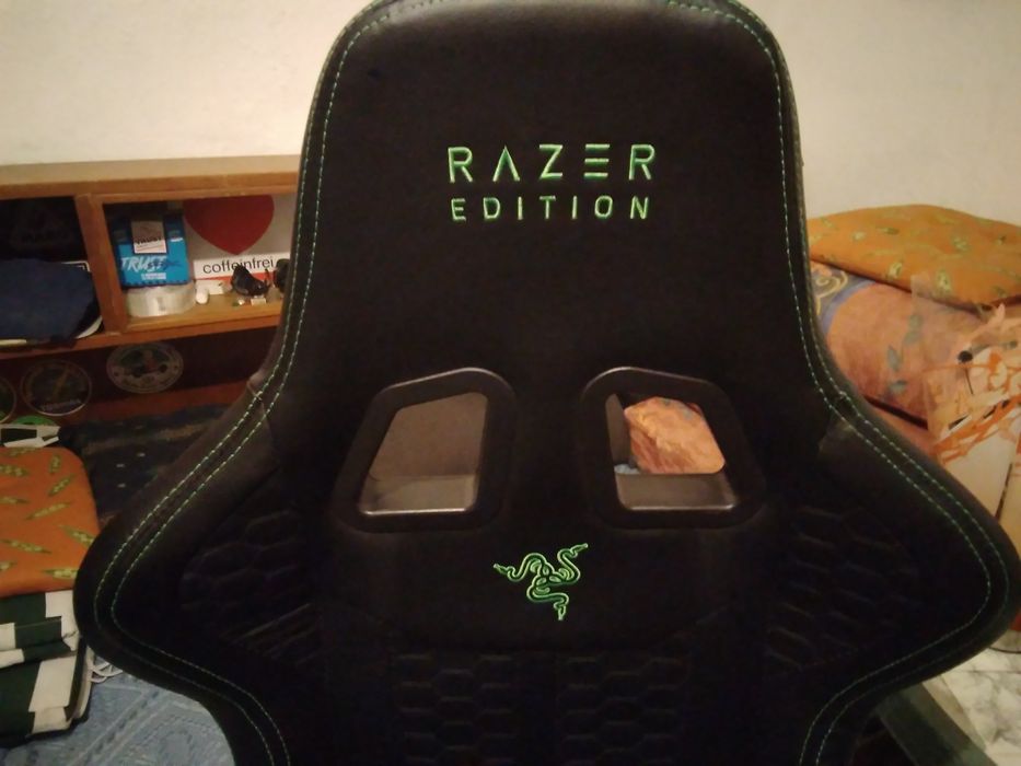 Офис геймърски стол