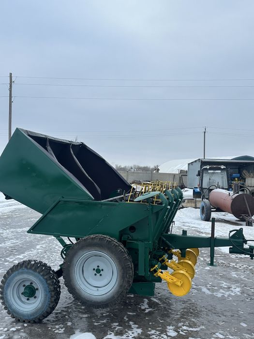 Картофелесажалка.