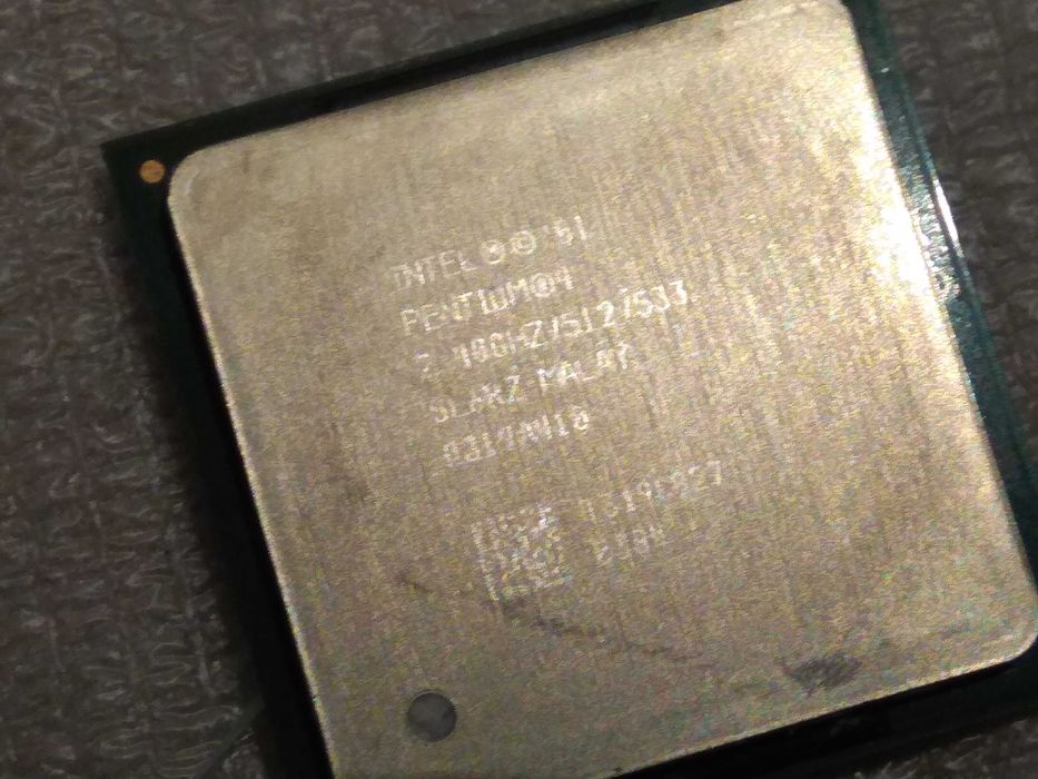 Процессор Intel Pentium 4 (2.40 GHz,  PPGA478).