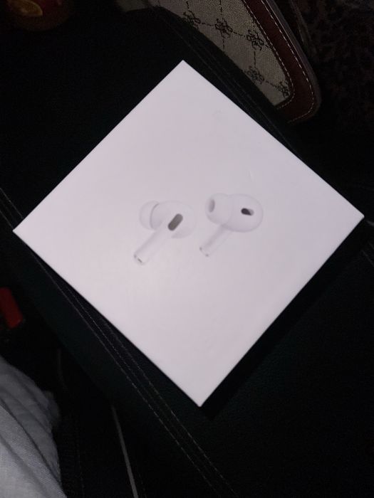 Продам наушники AirPodsPro