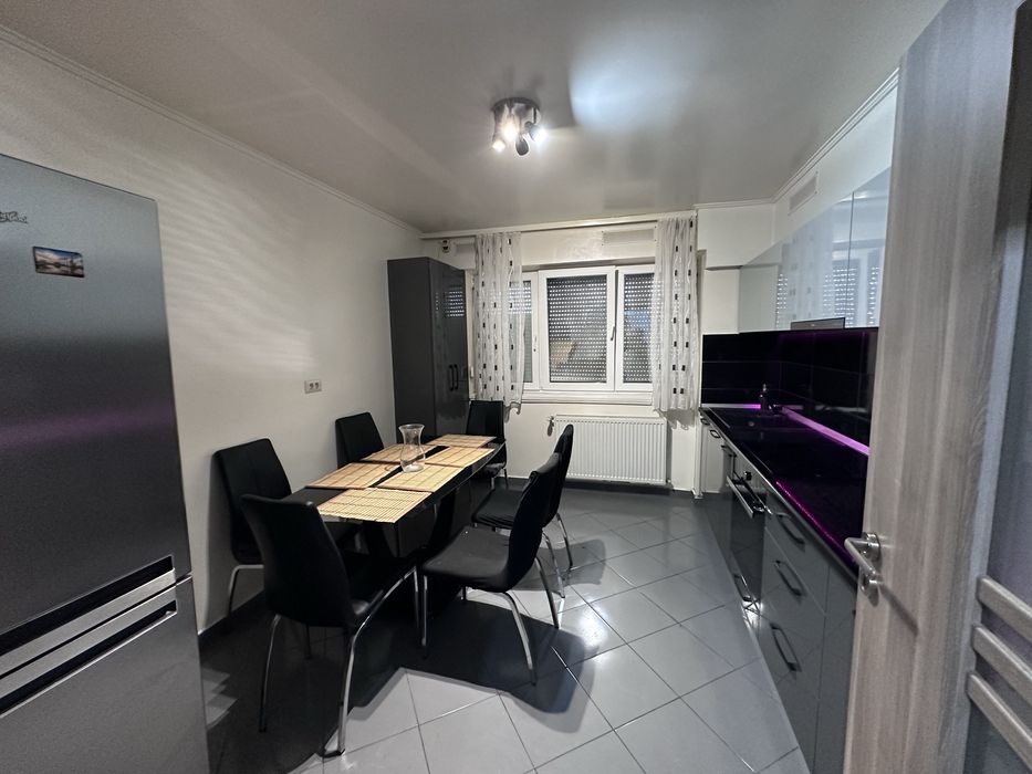Inchiriez ap 3.camere | Centru Arad | Utilat | 2 min Malul Mureș