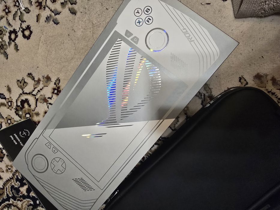 Consolă ASUS ROG Ally Z1 Extreme, 16 GB RAM, 512 GB SSD – Nouă