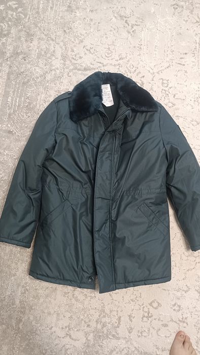 Продам куртку демесезонную