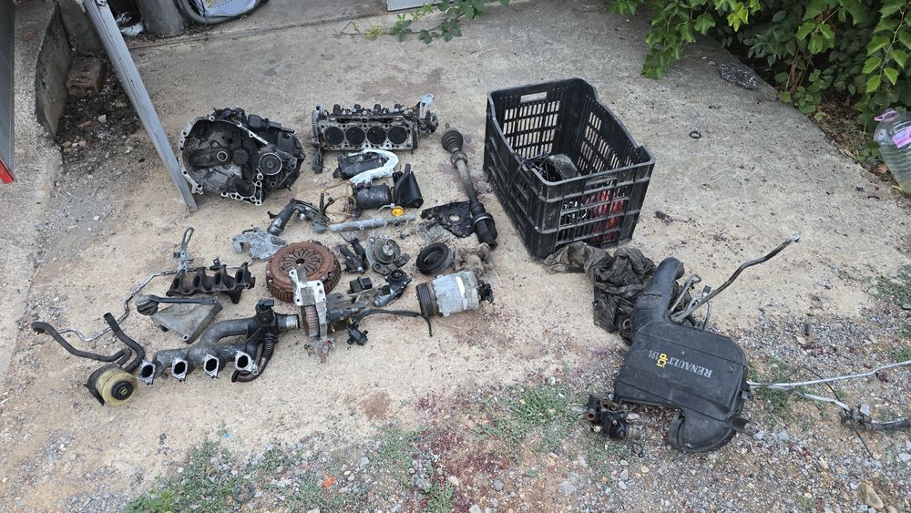 НИСКИ ЦЕНИ Рено Сценик 1.9 DCi 102 на части Renault Scenic