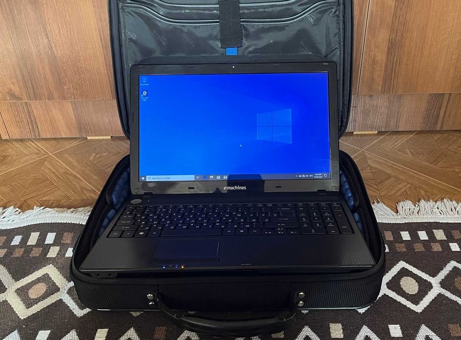 Ноутбук eMachines E732G (бюджетный)