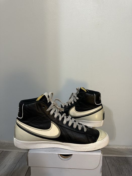 NIKE Blazer Mid '77