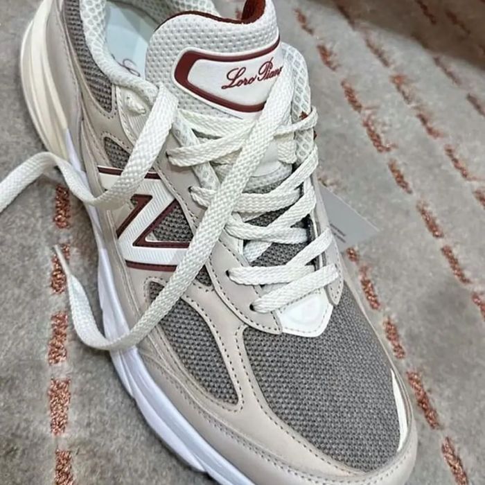 Loro Piana x New balance номер 41,5 дамско