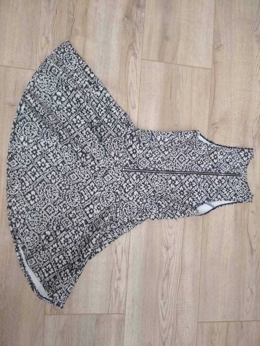 Abercrombie & Fitch  рокля