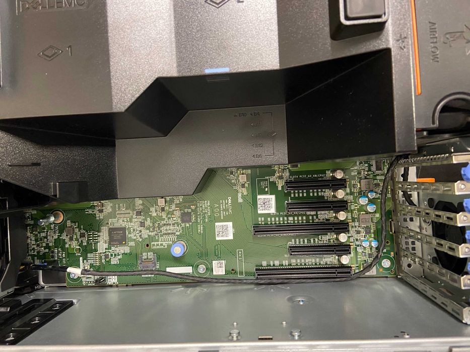 Dell T640 2*Xeon Gold 6150 36c/72t, 32GB DDR4, GPU, RAID сървър ML AI