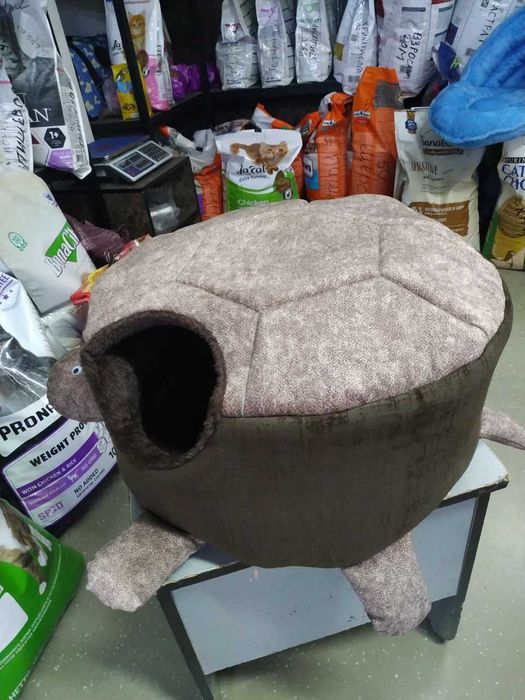 Лежанка для кошек и собак