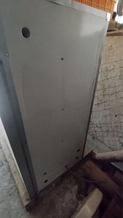 Продаётся  Инкубатор 1056