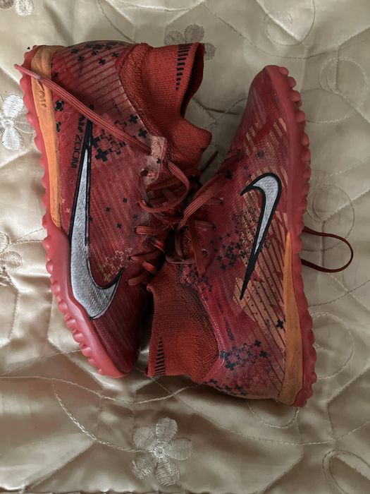 Бутсы гарначо красные