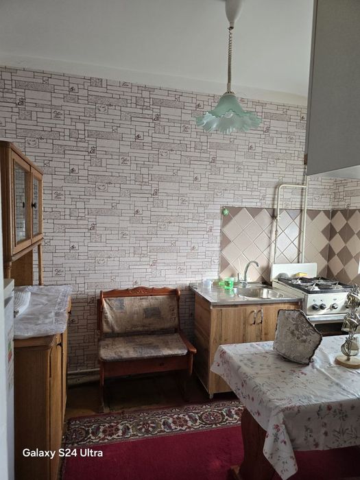 Продается 2-комнатная квартира