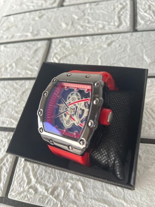 Наручные часы новые