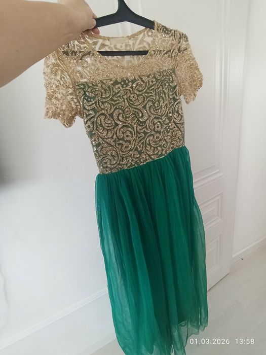 Вечернее платье отдам даром