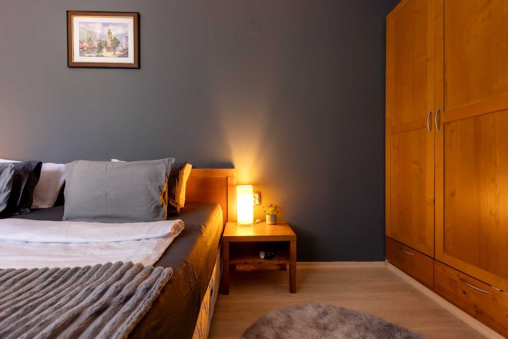 Двустаен апартамент в планината за нощувки с камина, веранда, BBQ,вана