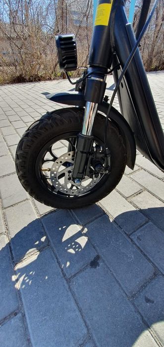 Продаю электросамокат