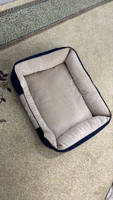 Лежанка для кошек