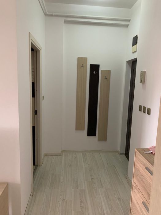 Inchiriez apartament cu 1 camera in centru