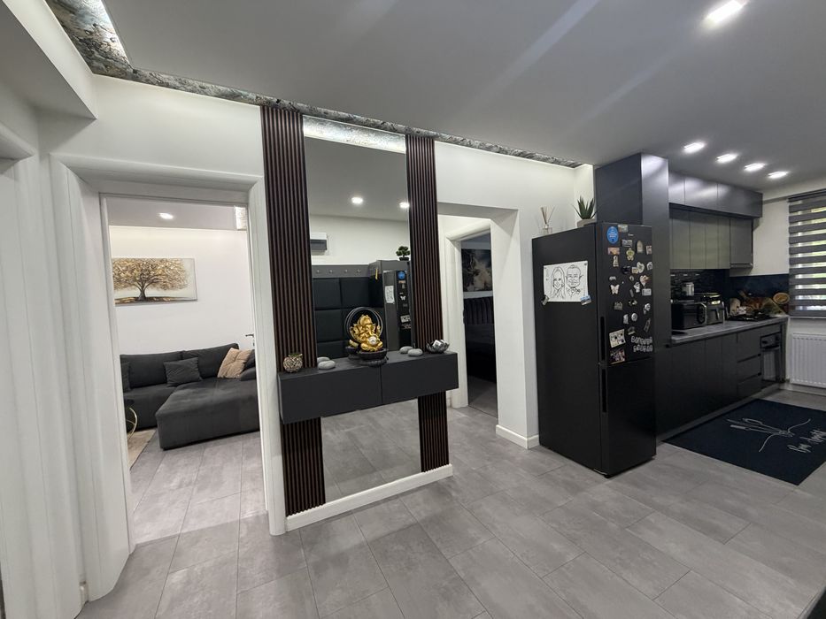 Apartament ultracentral , 3 camere , decomandat