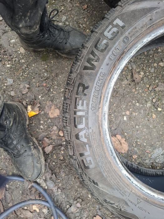 Vand 1 anvelopa 185 60 15 petlas de iarna ca nou dot 2023