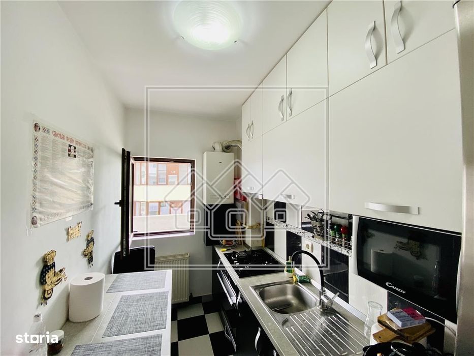 Ap. cu 3 camere si balcon, etaj 5\/7, situat in zona Doamna Stanca