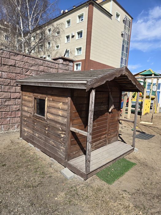 Продам детский деревянный  домик для сада