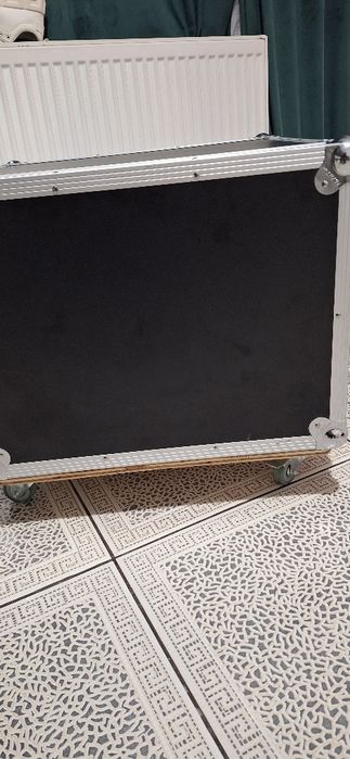 Rak flyht pro 8U ca nou